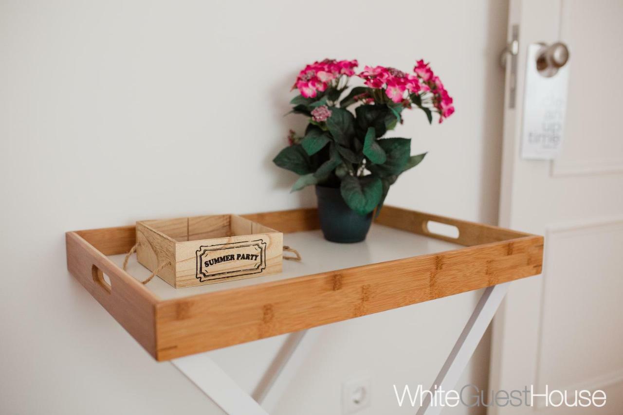White Guest House Пениши Экстерьер фото